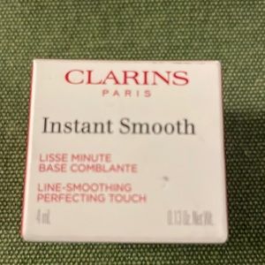 Clarins Instant Smooth Line Smoothing Perfecting Touch